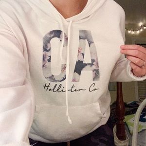 Cutest Hollister white hoodie!